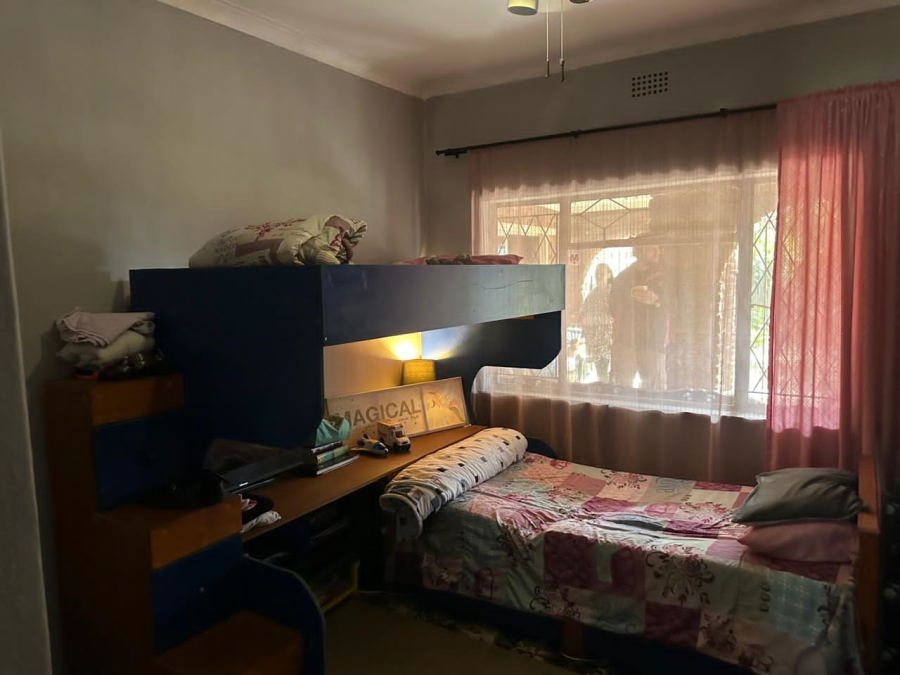 6 Bedroom Property for Sale in Oos Einde North West